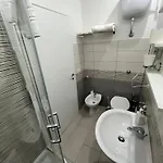 F.rooms 招待所