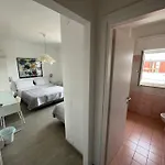 F.rooms 招待所