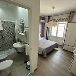 F.rooms 招待所 那不勒斯