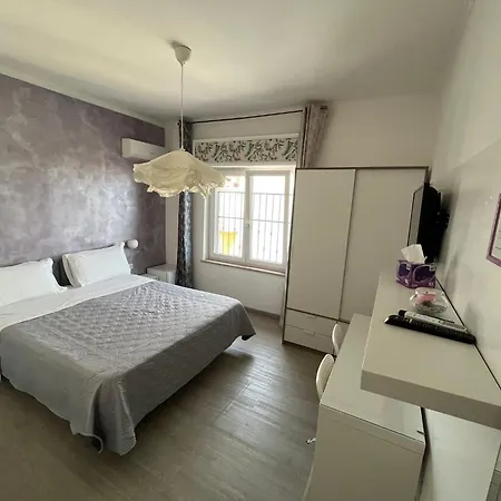 Gasthuis F.rooms Napels