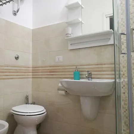 F.rooms 3* Neapol