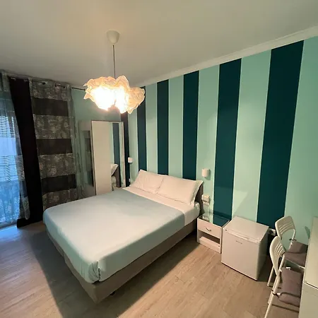 F.rooms